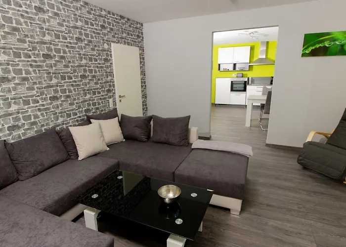 T. Muellers | Nr. 1 Appartamento *