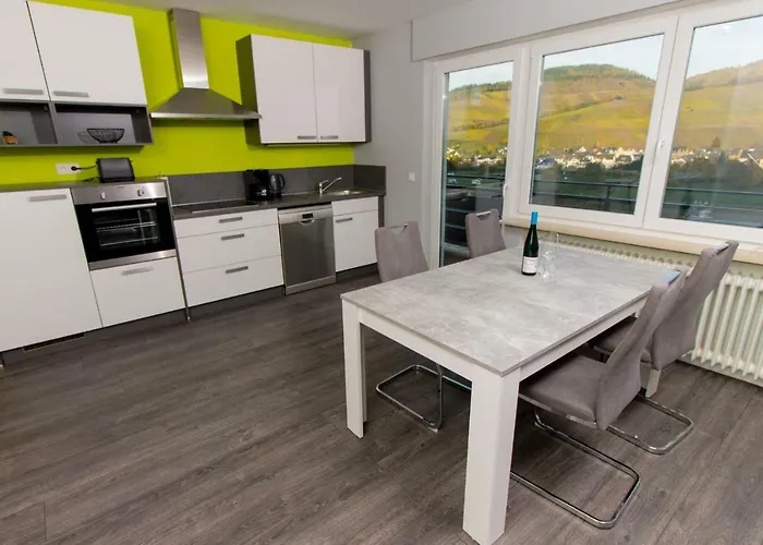 T. Muellers | Nr. 1 Kövenig